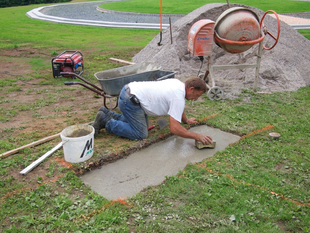 The concrete is completely filled