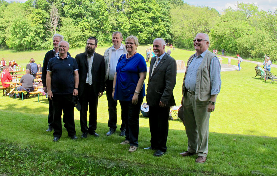 The mayoral candidates of Bensheim at the Circle of Peace, 2014.